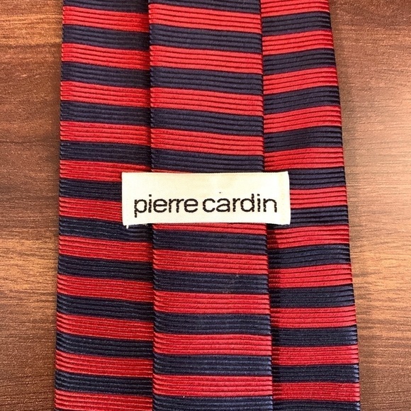 PIERRE CARDIN Vintage All Silk Red & Blue Striped Necktie - Picture 4 of 9